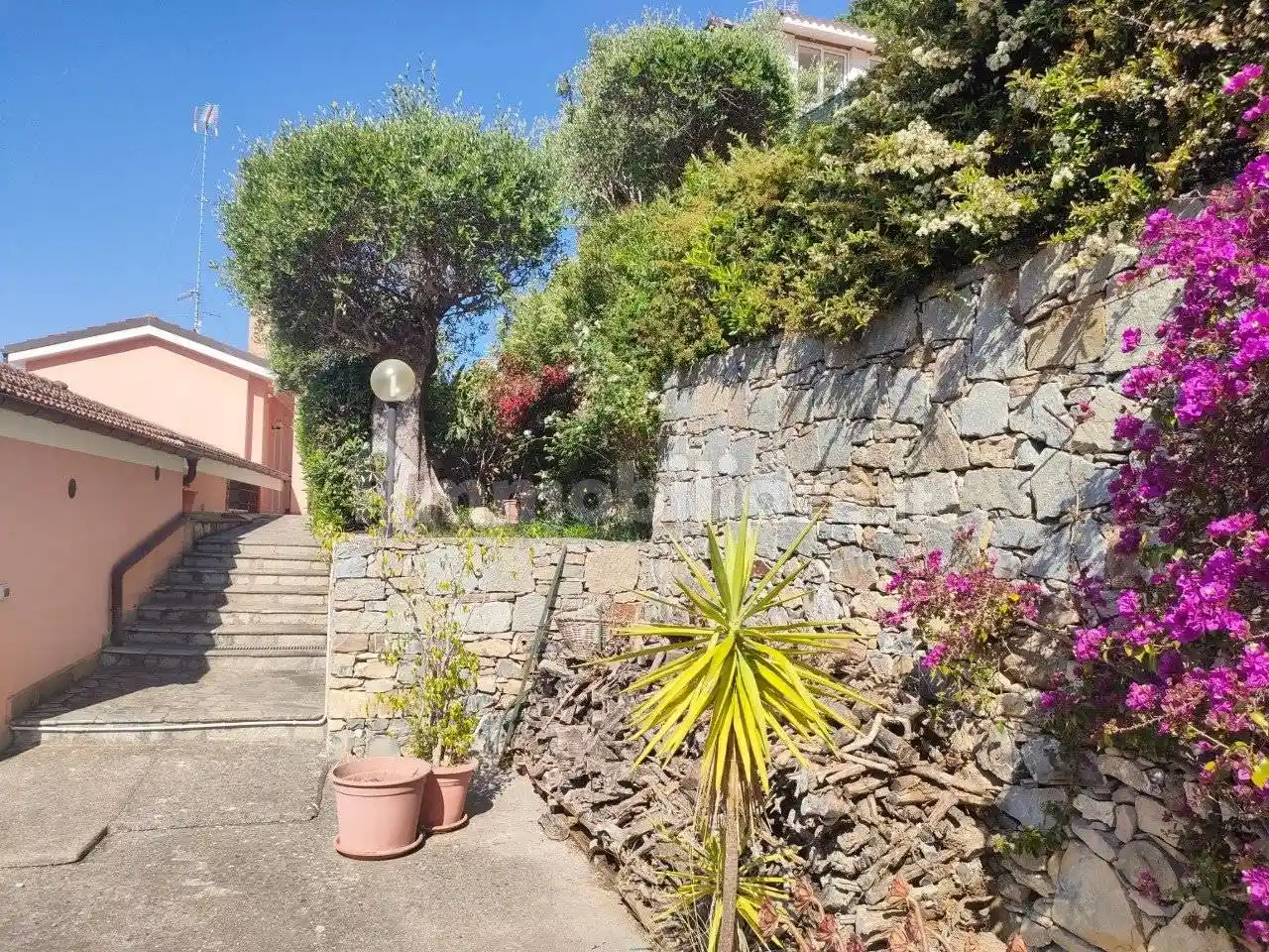 Villa in vendita a Imperia