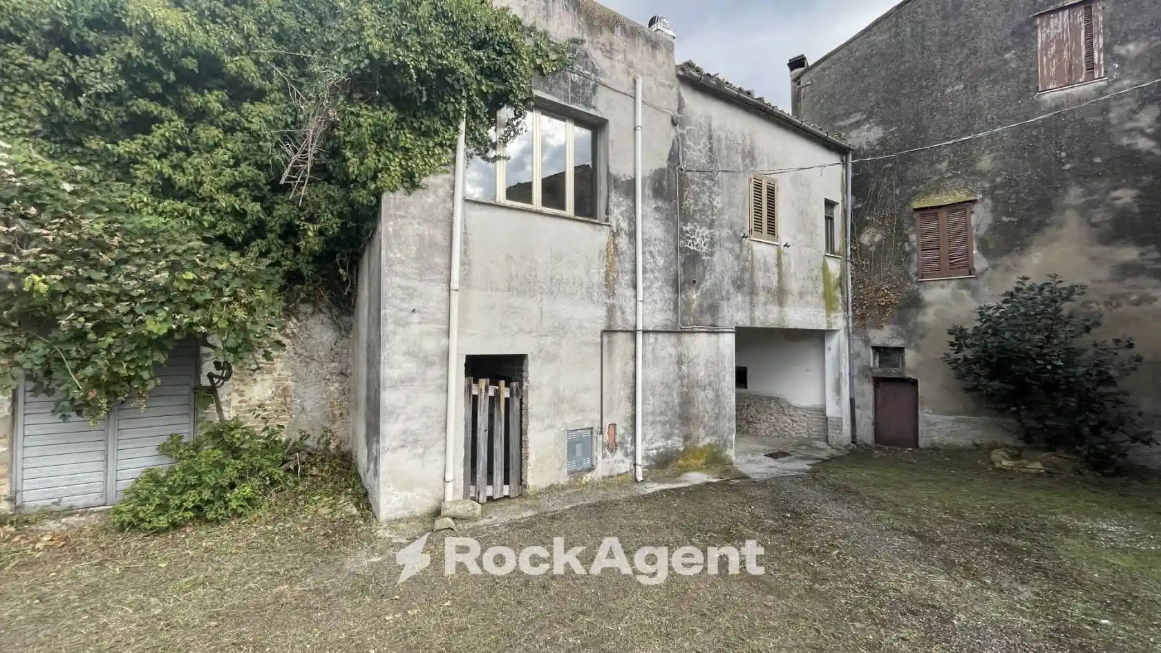 Casa indipendente in vendita a Bellante