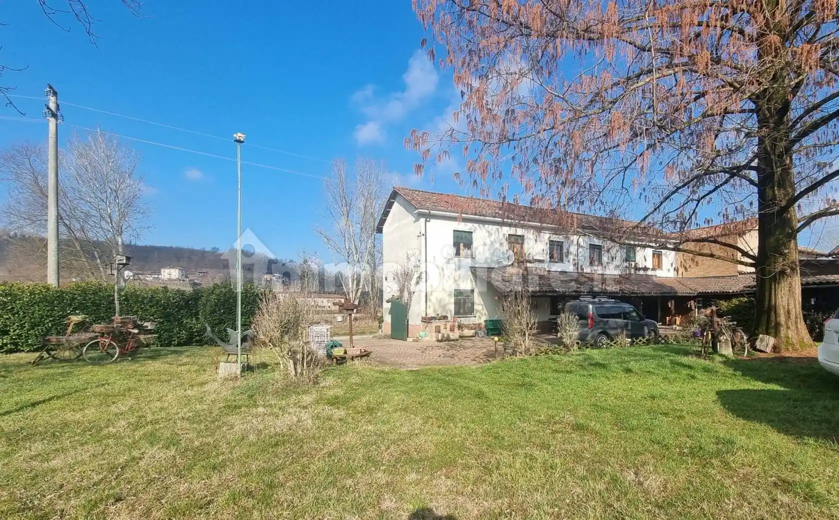 Rustico - Casale in vendita a Mombercelli