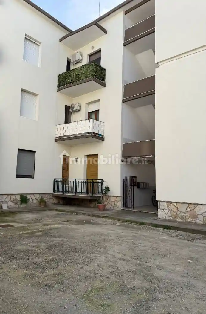 Appartamento in vendita a Squinzano