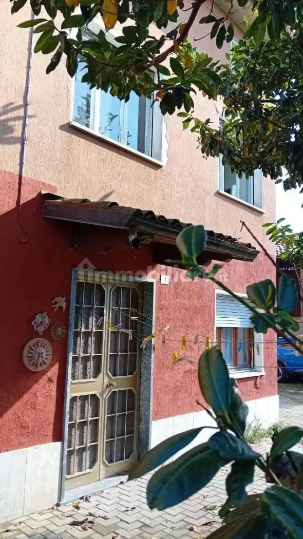 Rustico - Casale in vendita a Corana