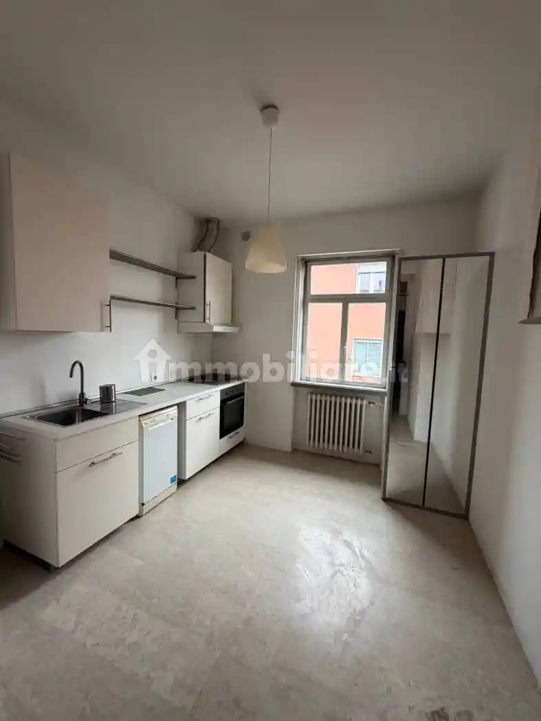 Appartamento in vendita a Bologna