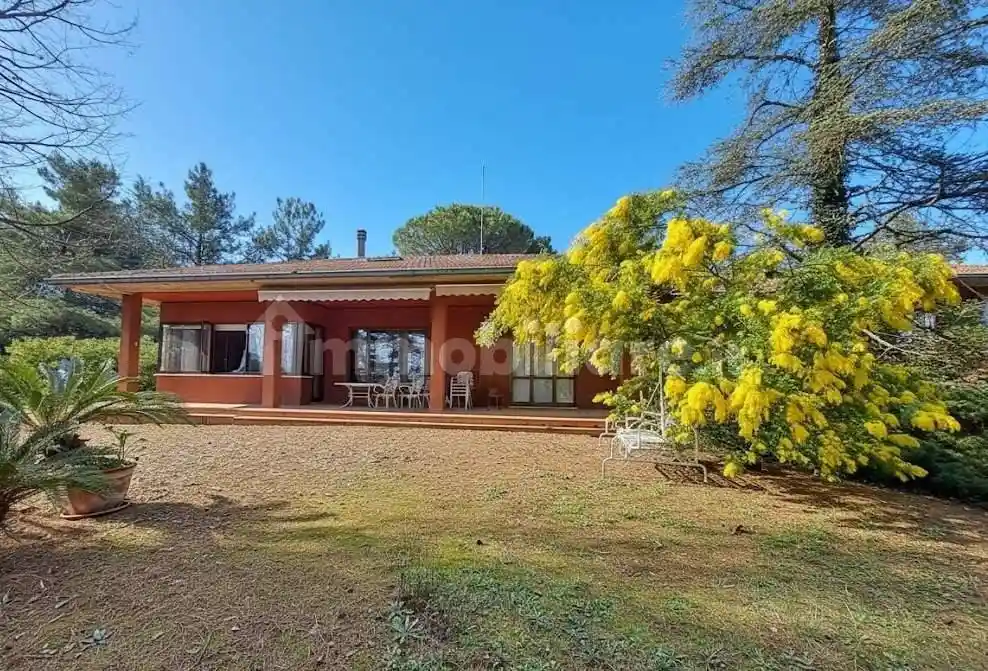 Villa in vendita a Jesi