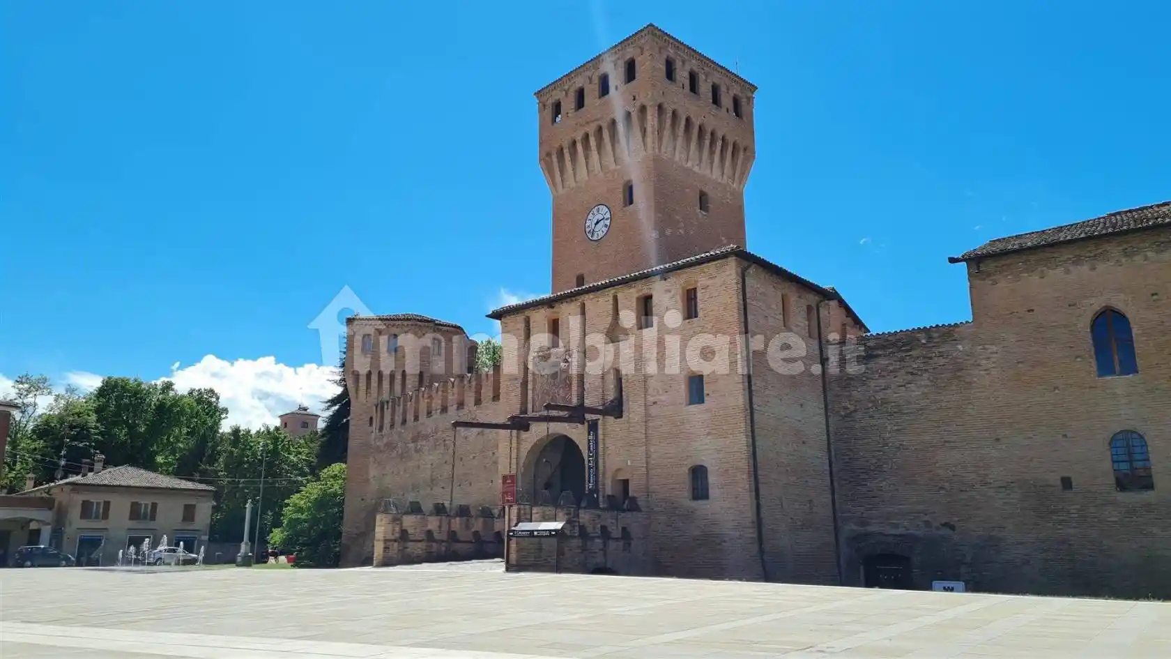 Palazzo - Edificio in vendita a Formigine
