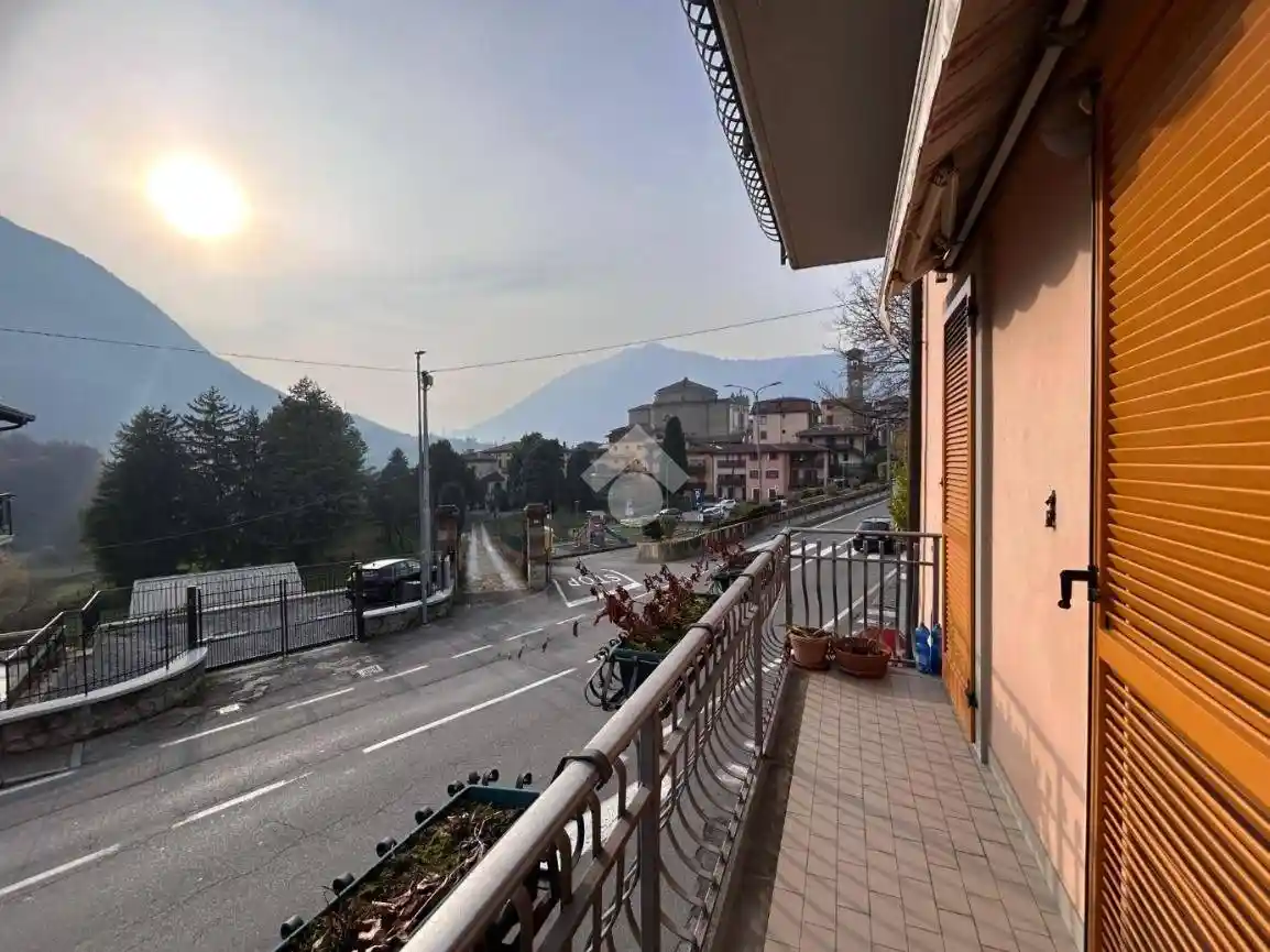 Casa indipendente in vendita a Pianico