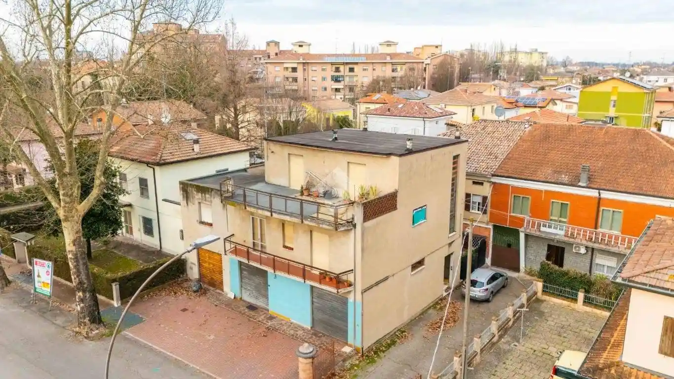 Casa indipendente in vendita a Carpi