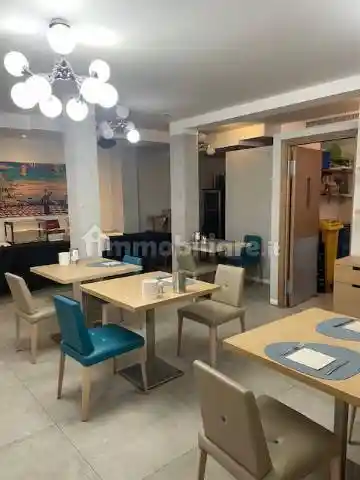 Palazzo - Edificio in vendita a Cagliari