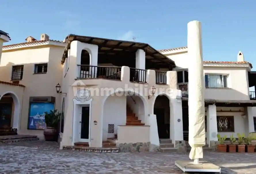 Appartamento in vendita a Arzachena