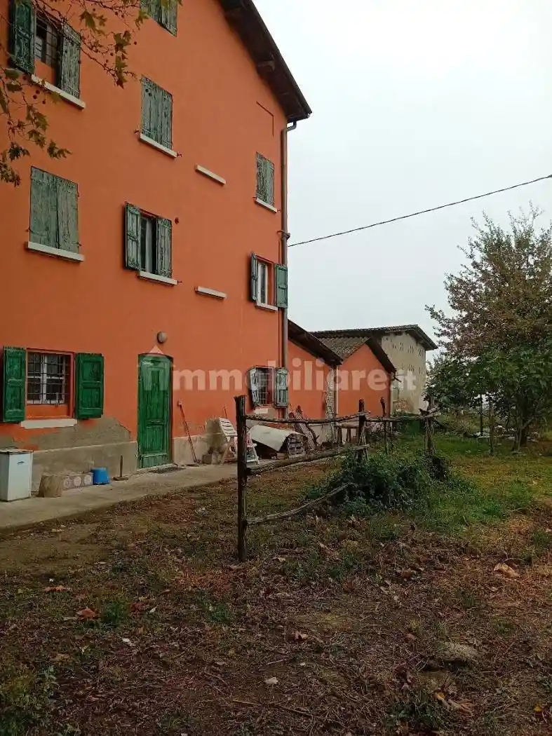 Rustico - Casale in vendita a Cadelbosco di Sopra