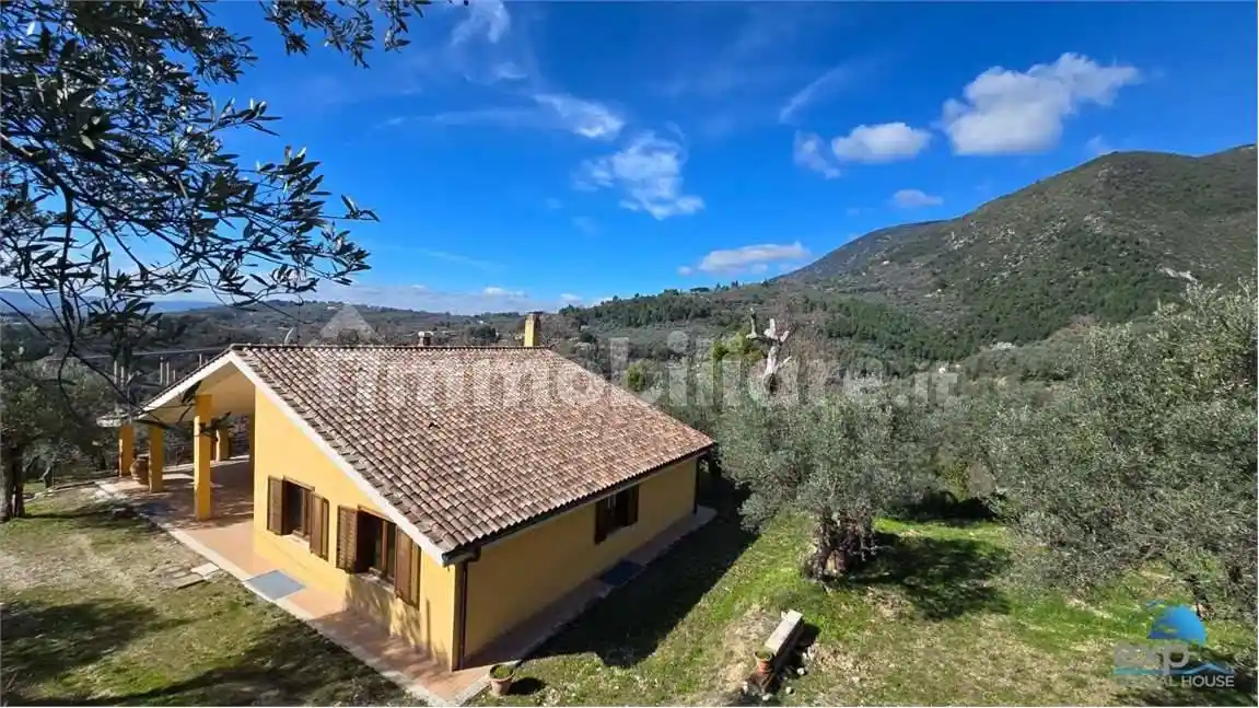 Villa in vendita a Terni