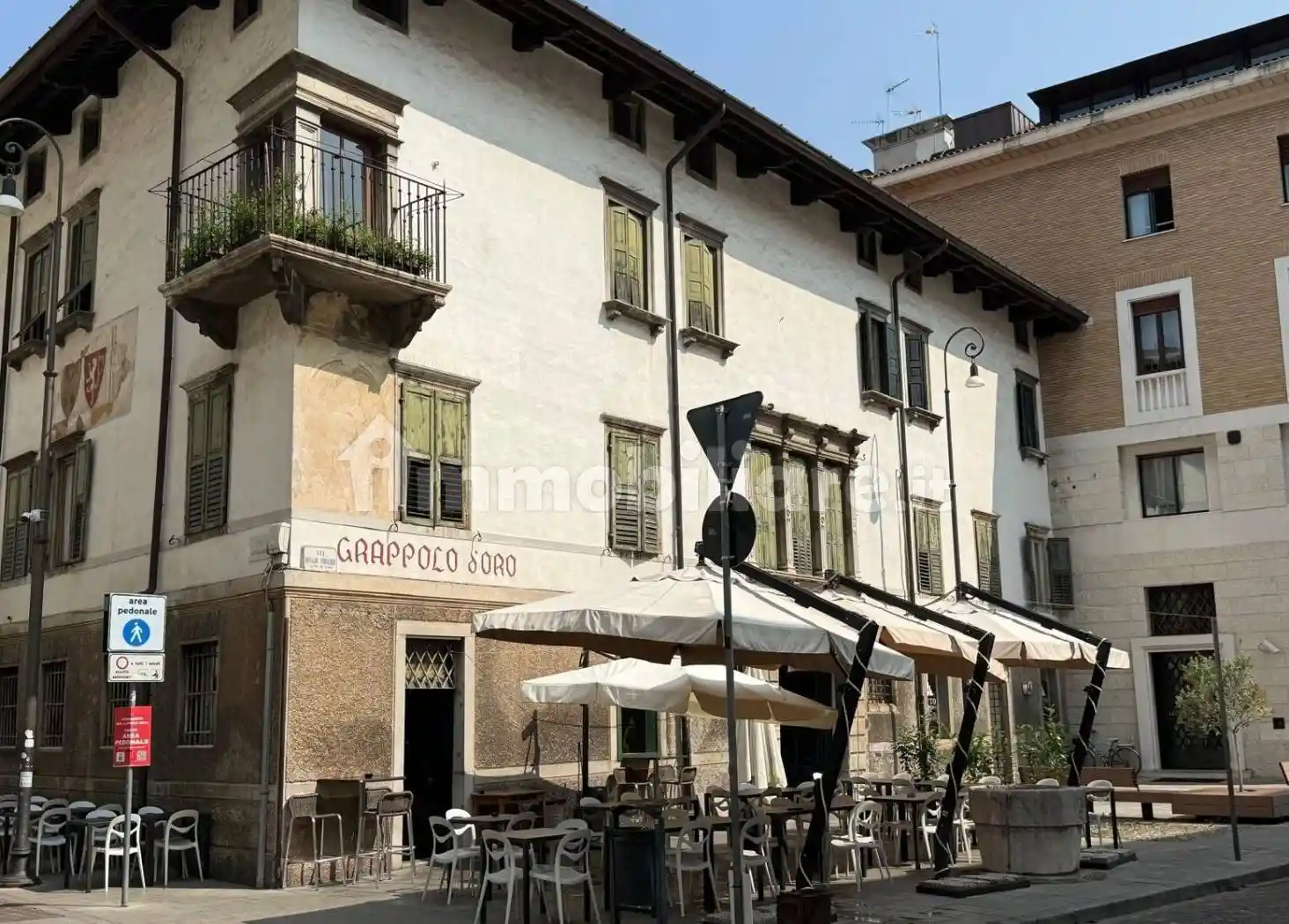 Palazzo - Edificio in vendita a Udine