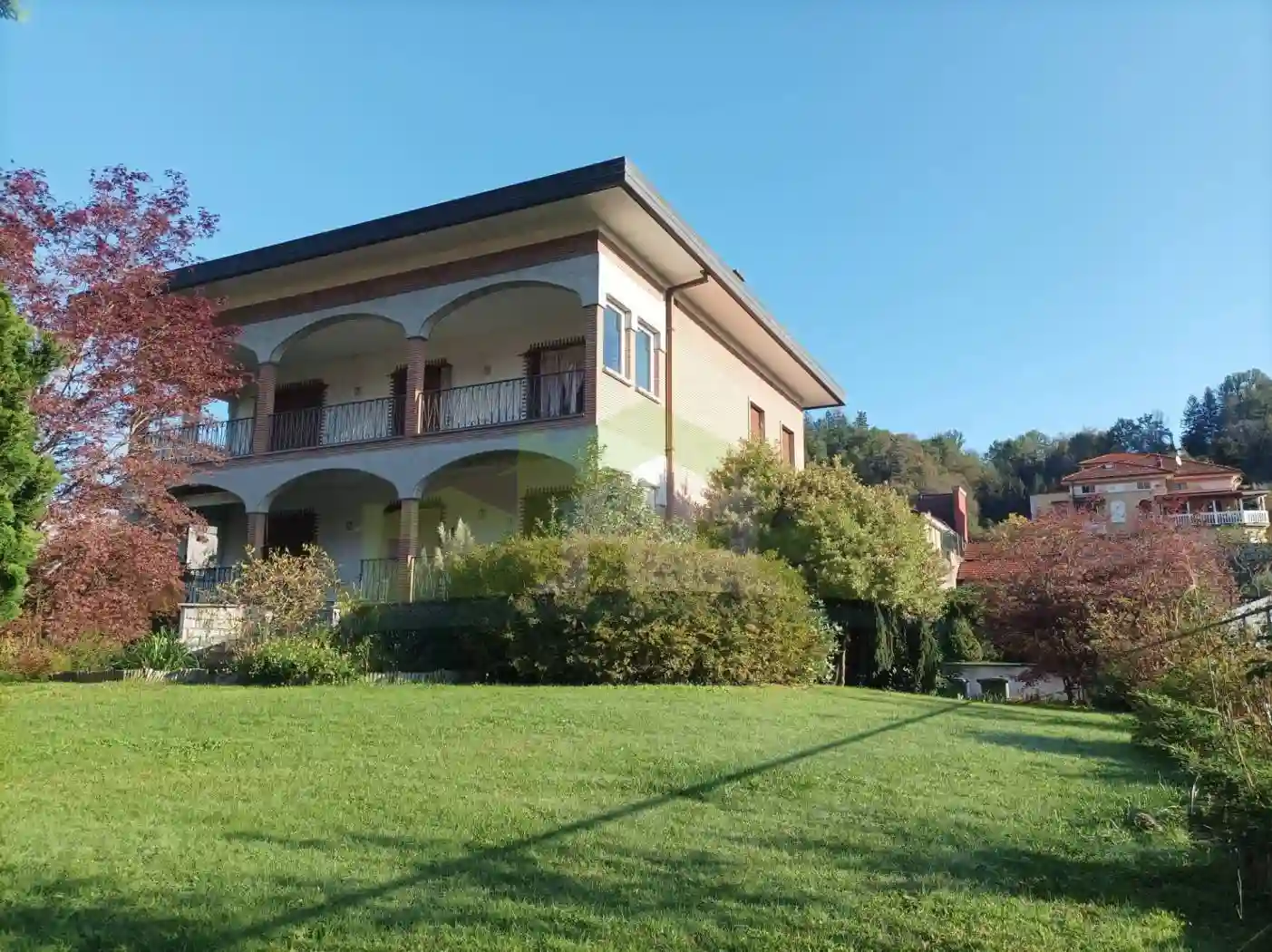 Villa - foto 2