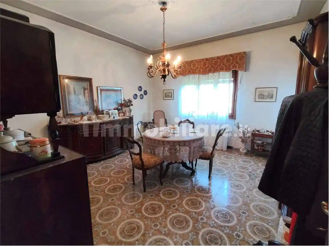 Villetta a schiera in vendita a Carrara