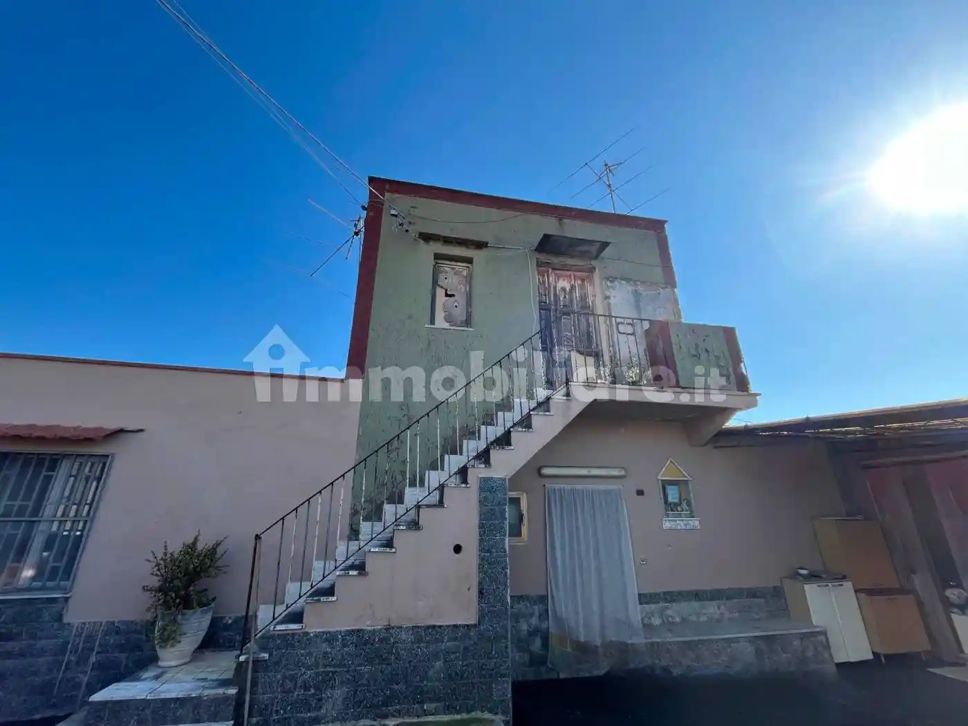 Rustico - Casale in vendita a Napoli