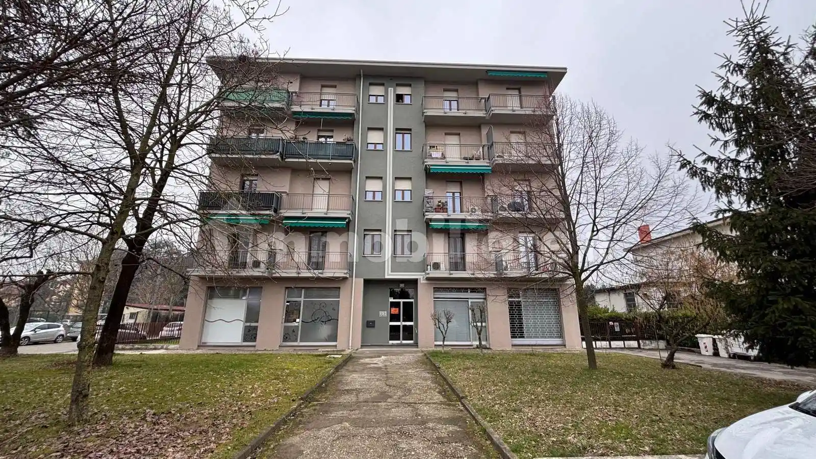 Appartamento in vendita a Voghera