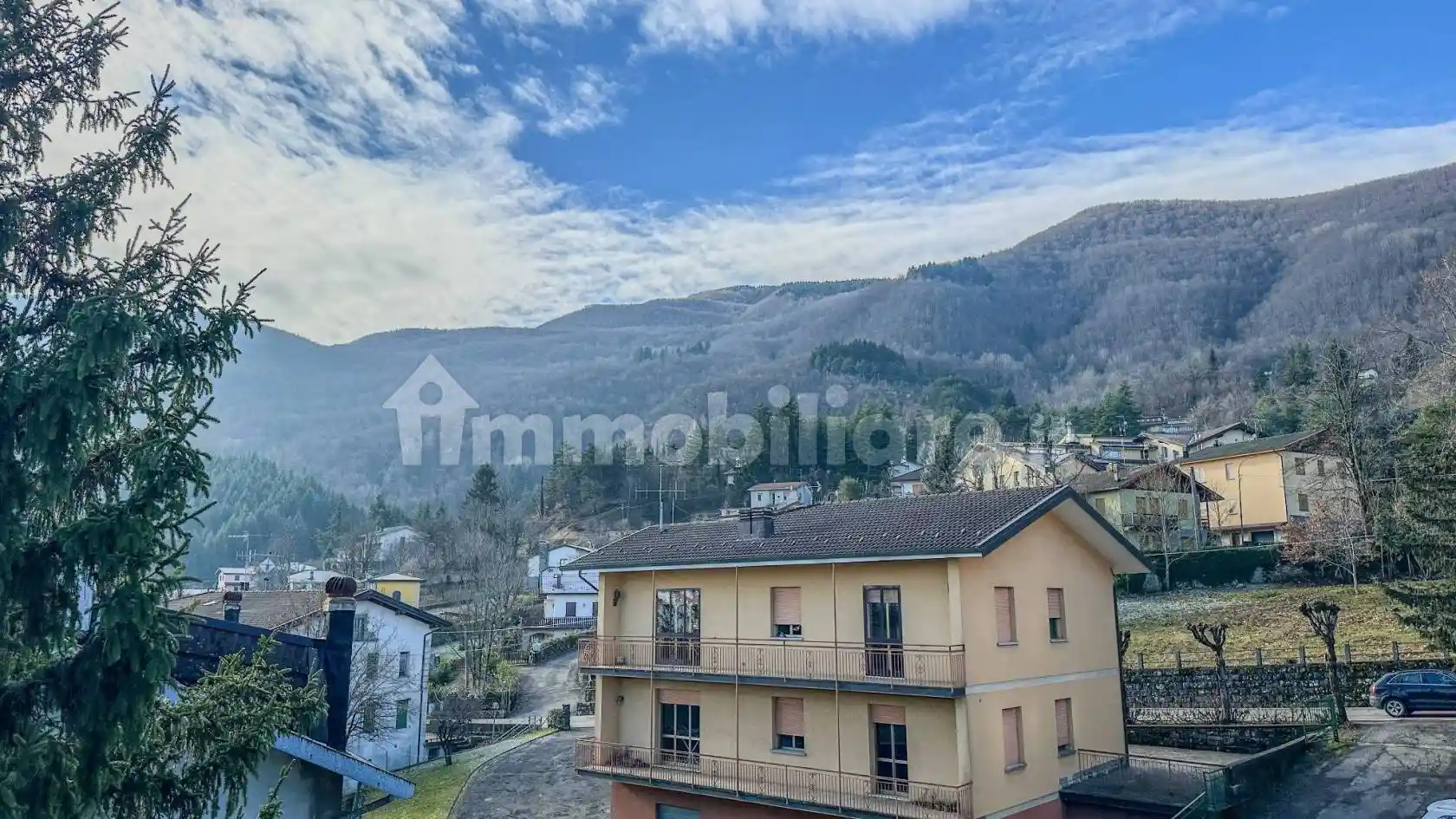 Appartamento in vendita a Lizzano in Belvedere