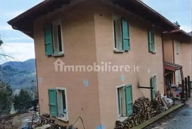 Casa indipendente in vendita a Nave