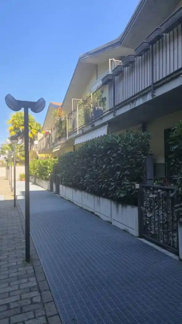 Appartamento in vendita a Garbagnate Milanese