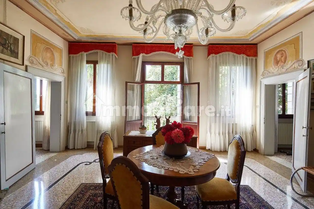 Villa in vendita a Mirano
