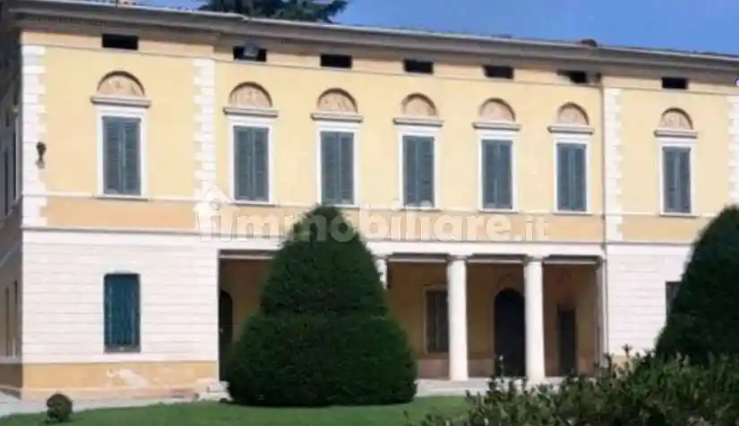 Palazzo - Stabile in vendita a Brescia
