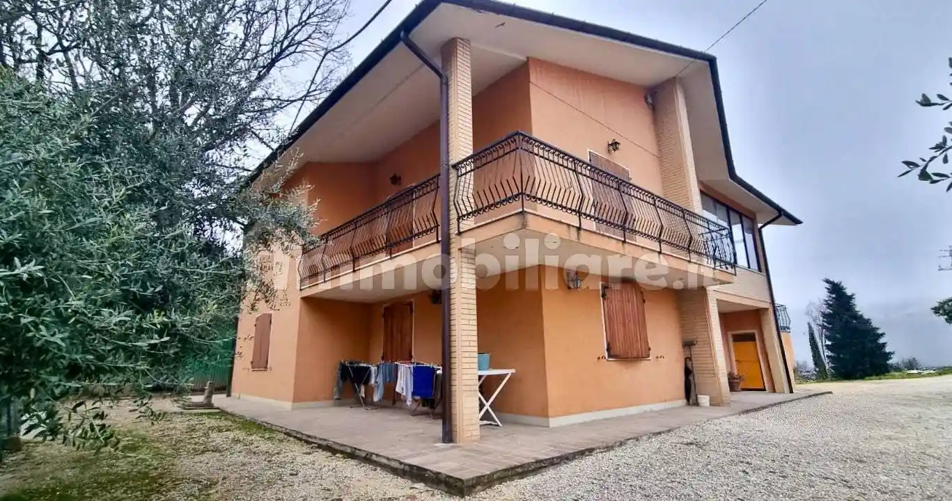Villa in vendita a Macerata Feltria