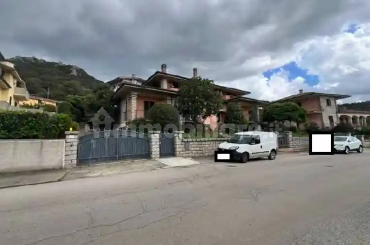 Appartamento in vendita a Calangianus