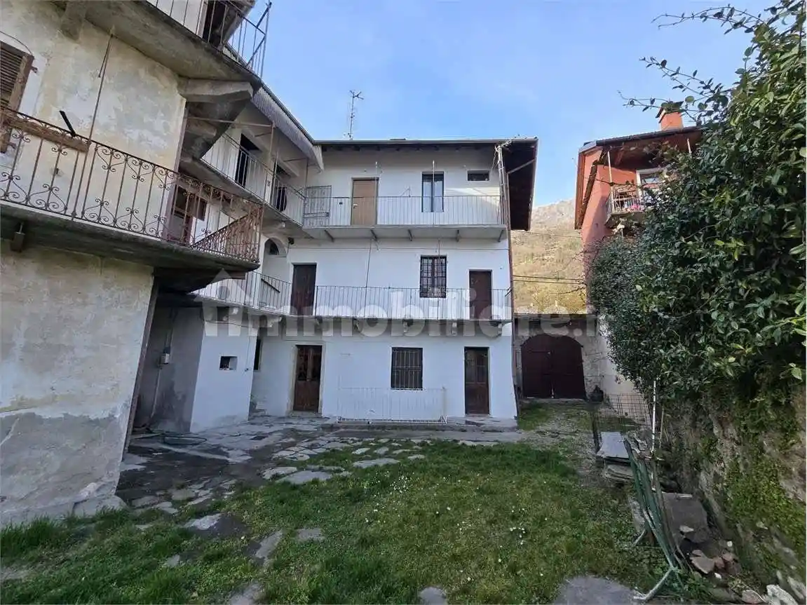 Appartamento in vendita a Premosello-Chiovenda