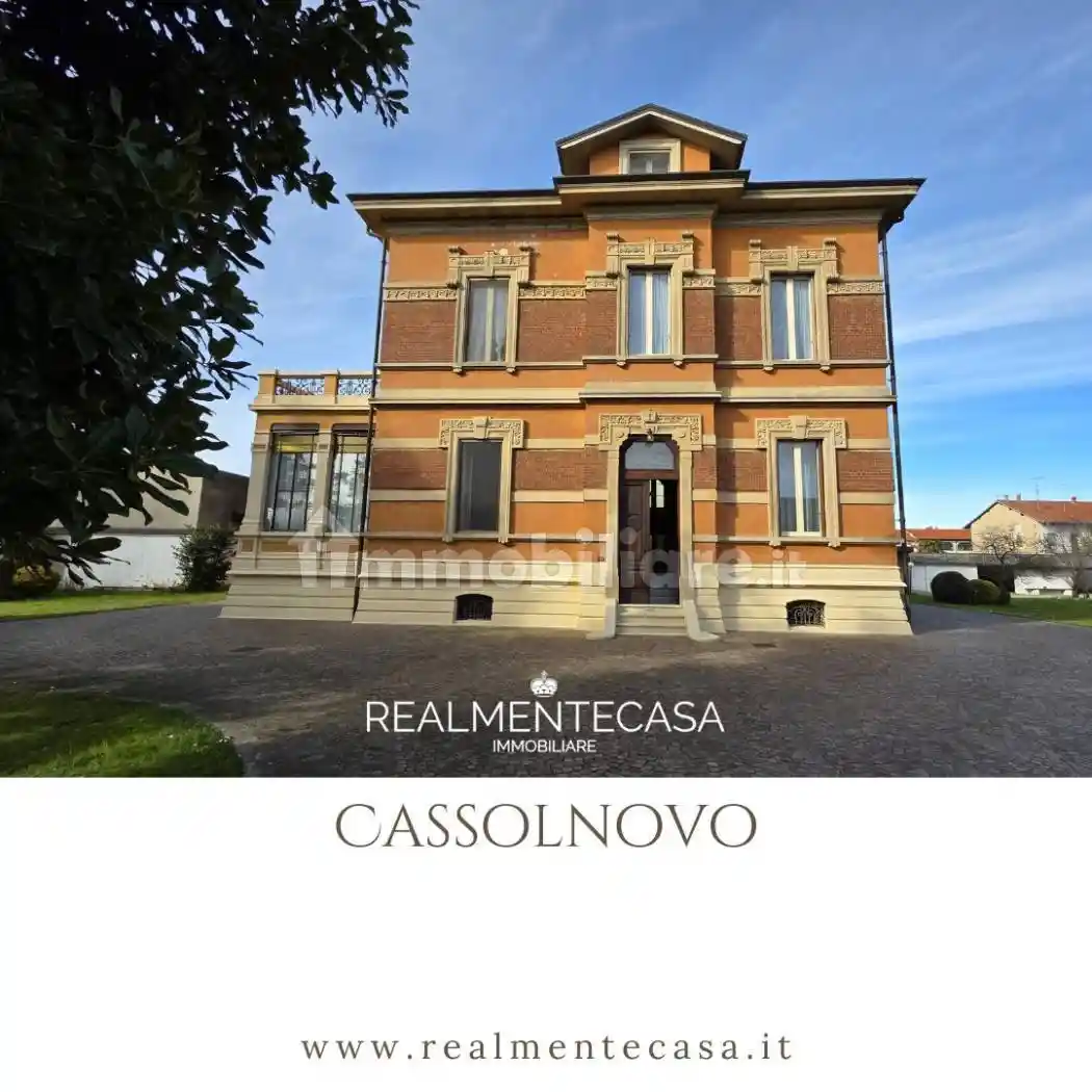 Villa in vendita a Cassolnovo
