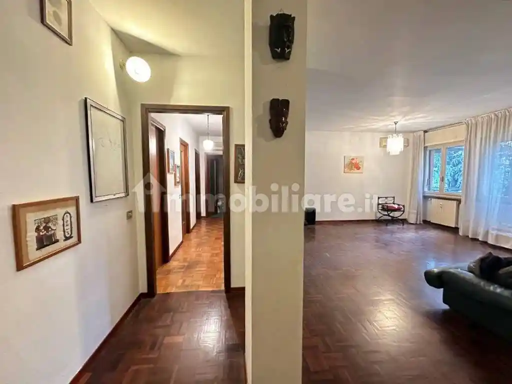 Appartamento in vendita a Parma