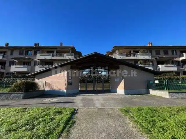 Appartamento in vendita a Cerro al Lambro