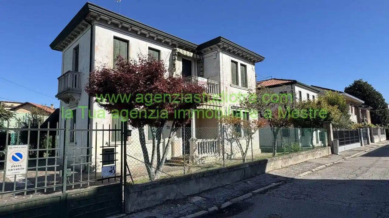 Casa indipendente in vendita a Venezia