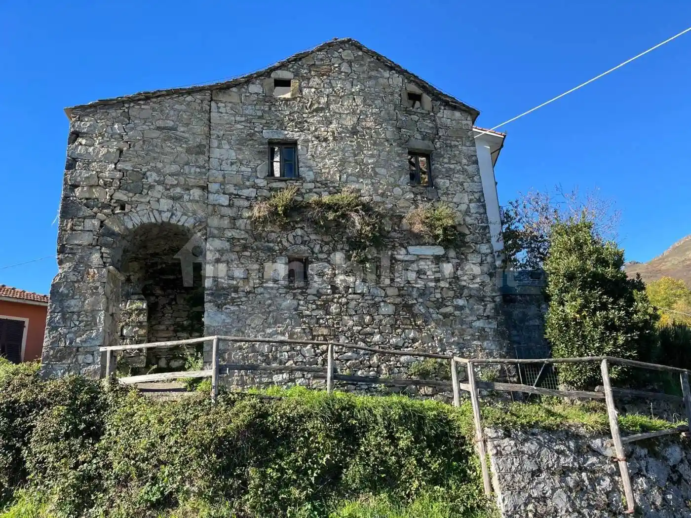 Rustico - Casale in vendita a Maissana