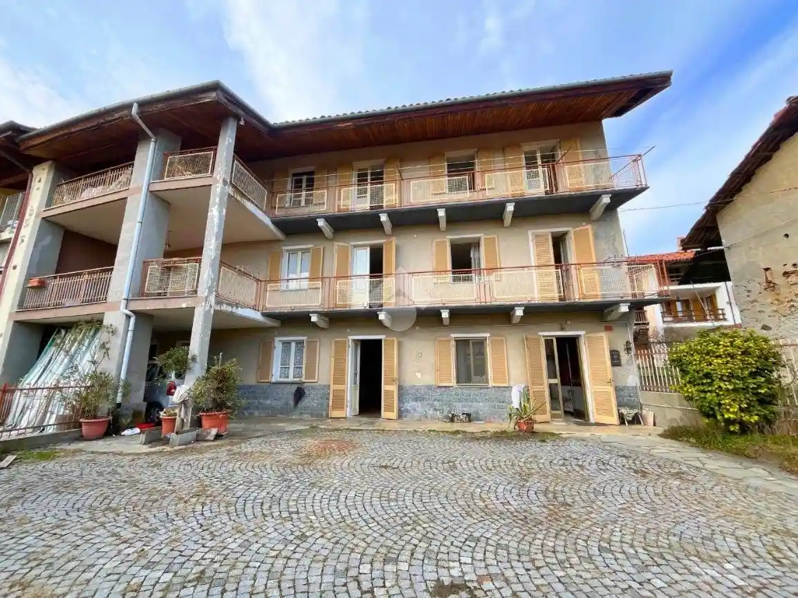 Casa indipendente in vendita a Castellamonte