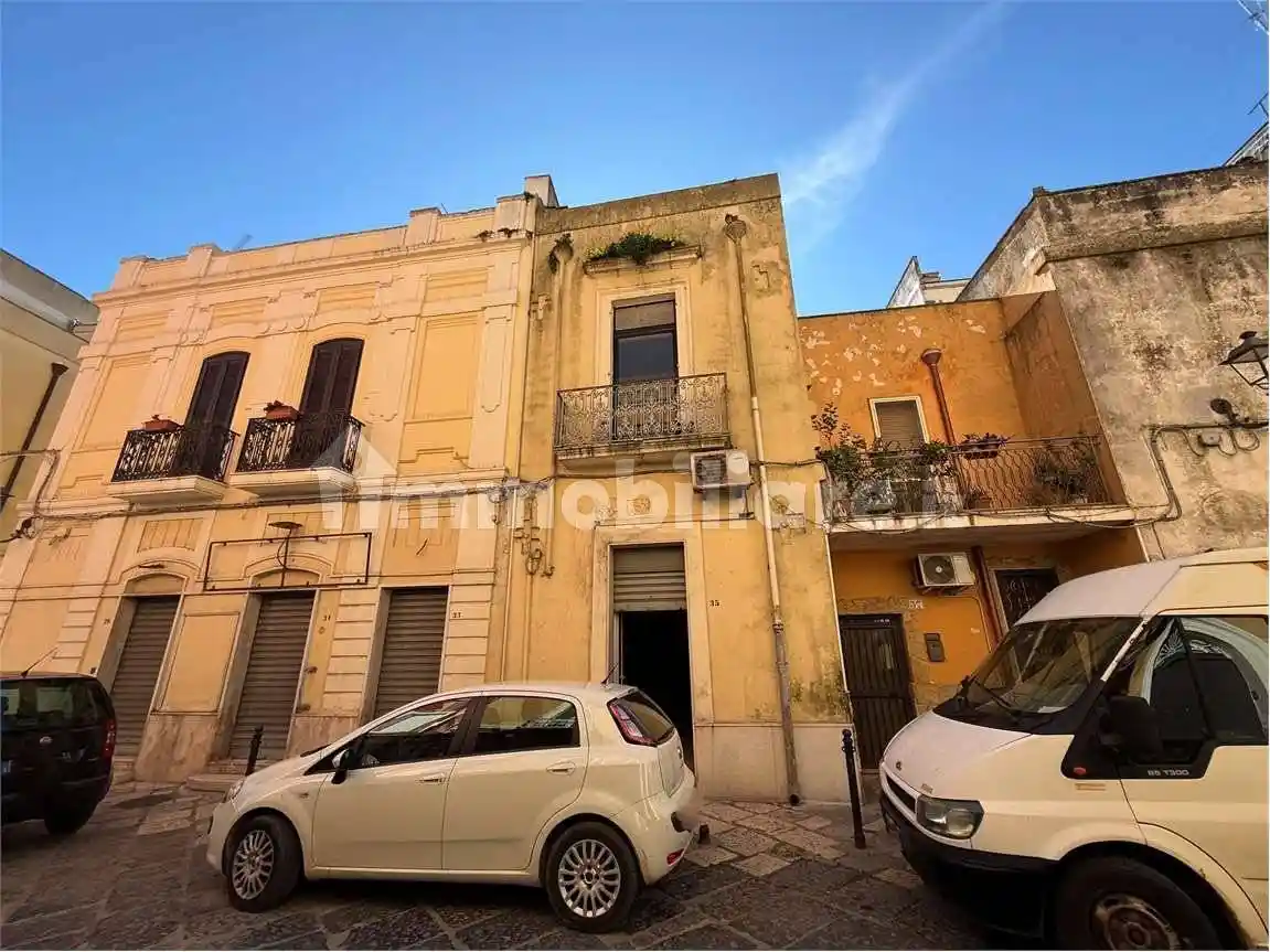 Casa indipendente in vendita a Brindisi
