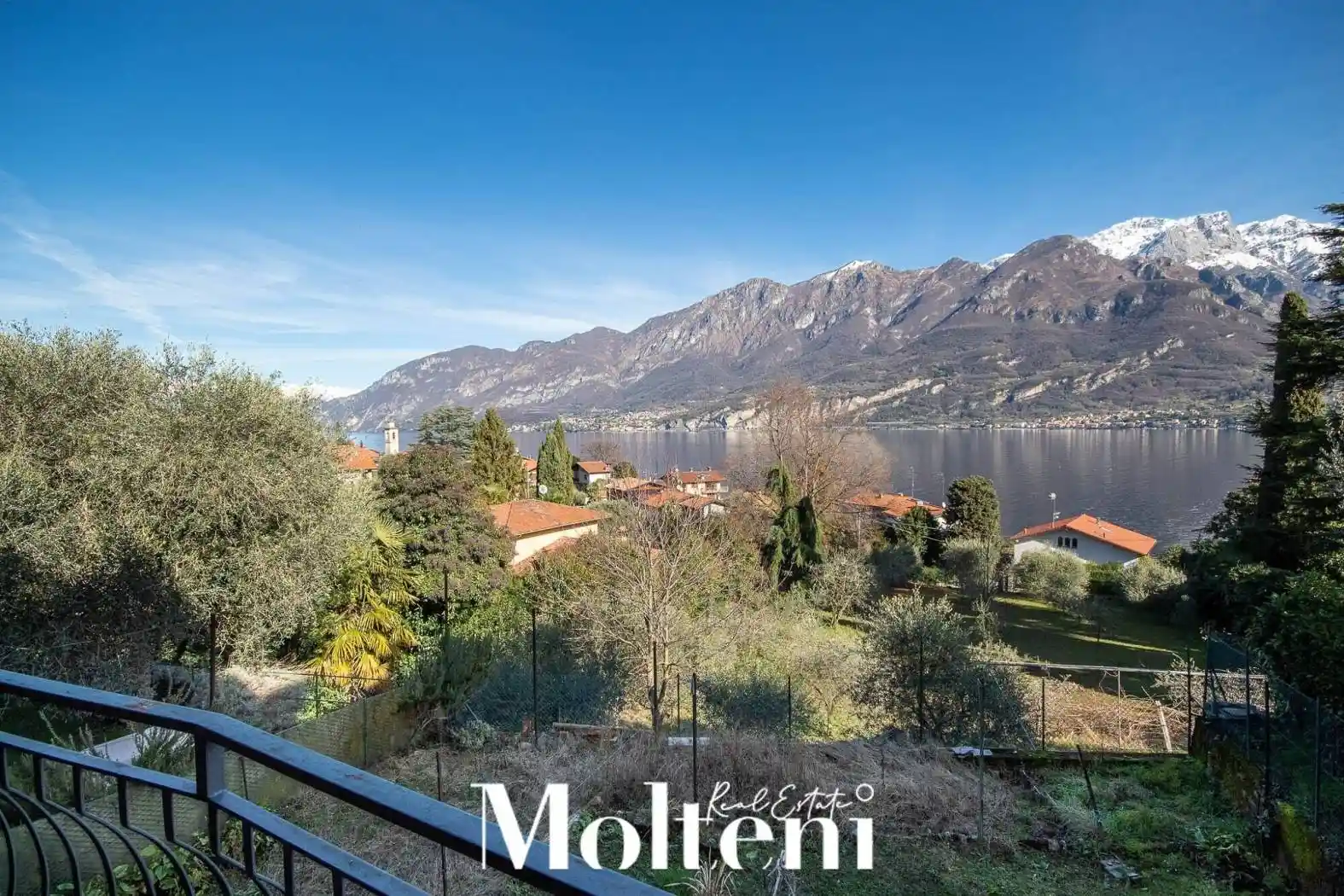 Villa in vendita a Oliveto Lario