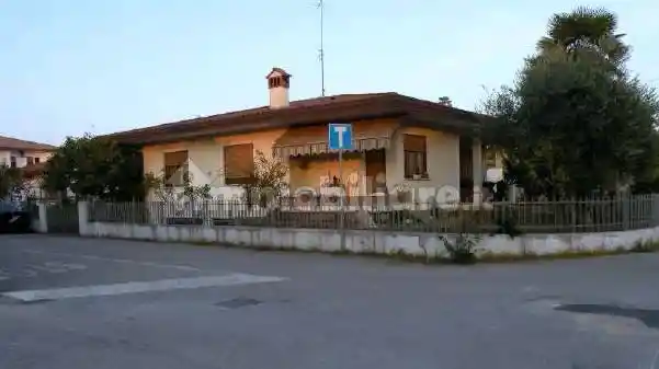 Casa indipendente in vendita a Porcia
