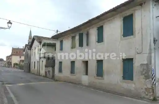 Casa indipendente in vendita a Pieve di Soligo