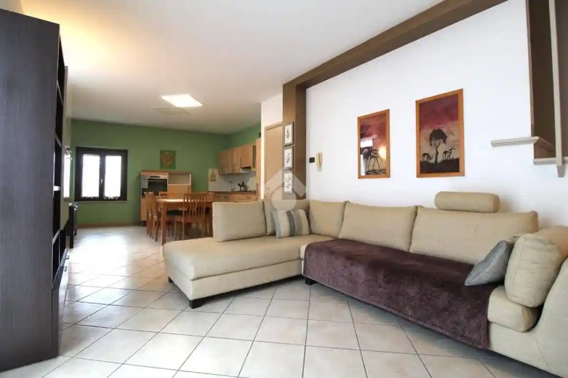 Appartamento in vendita a Longhena