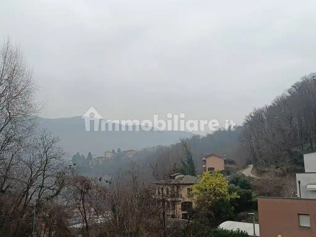 Appartamento in vendita a Como