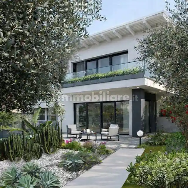 Villa in vendita a Sale Marasino