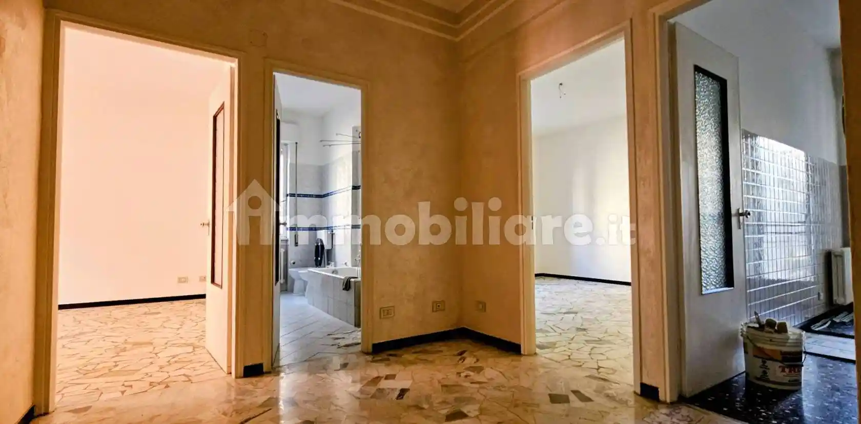 Appartamento in vendita a Savona