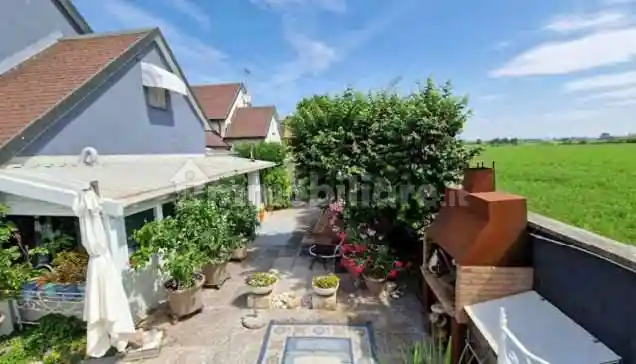 Villa in vendita a Motteggiana