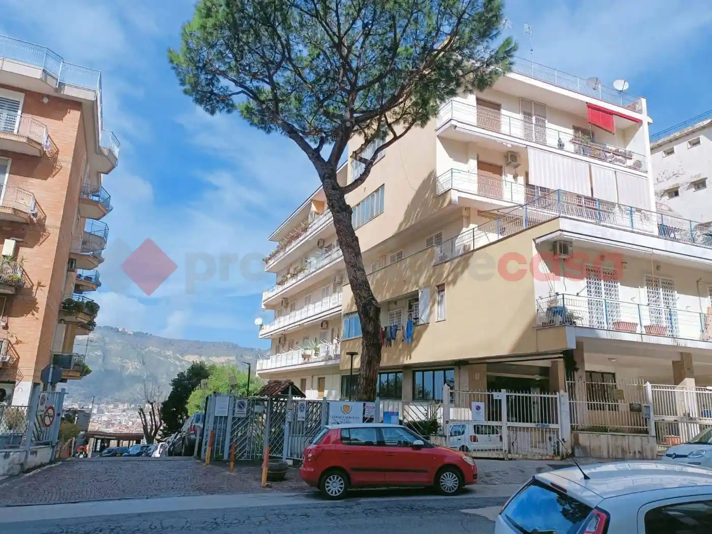 Appartamento in vendita a Napoli