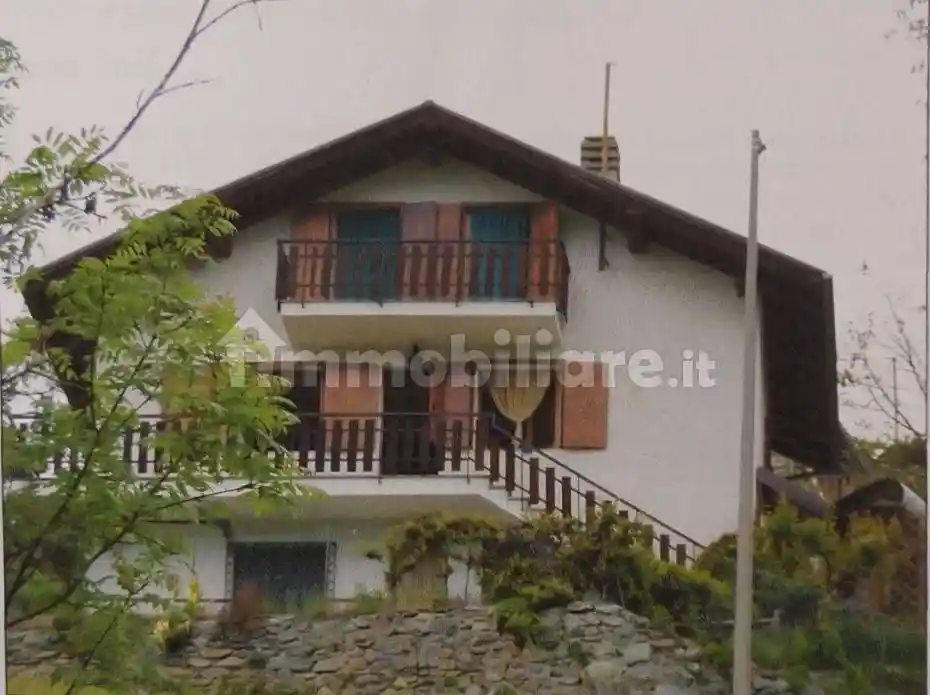 Villa in vendita a Challand-Saint-Victor