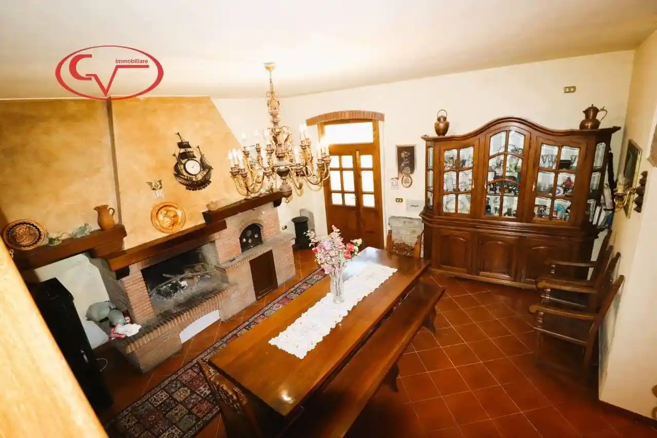 Rustico - Casale in vendita a Bucine