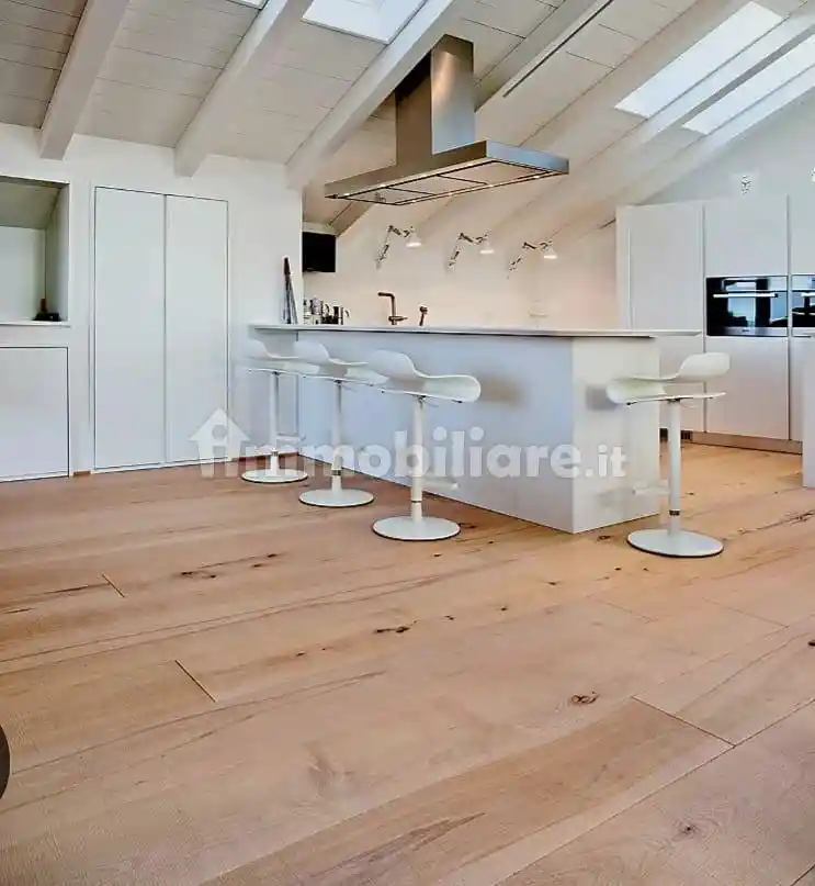 Appartamento in vendita a Seregno