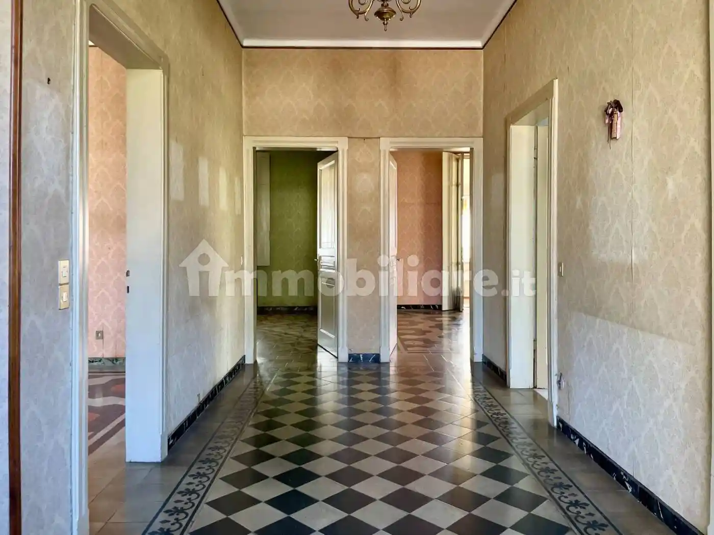 Villa in vendita a Romano Canavese