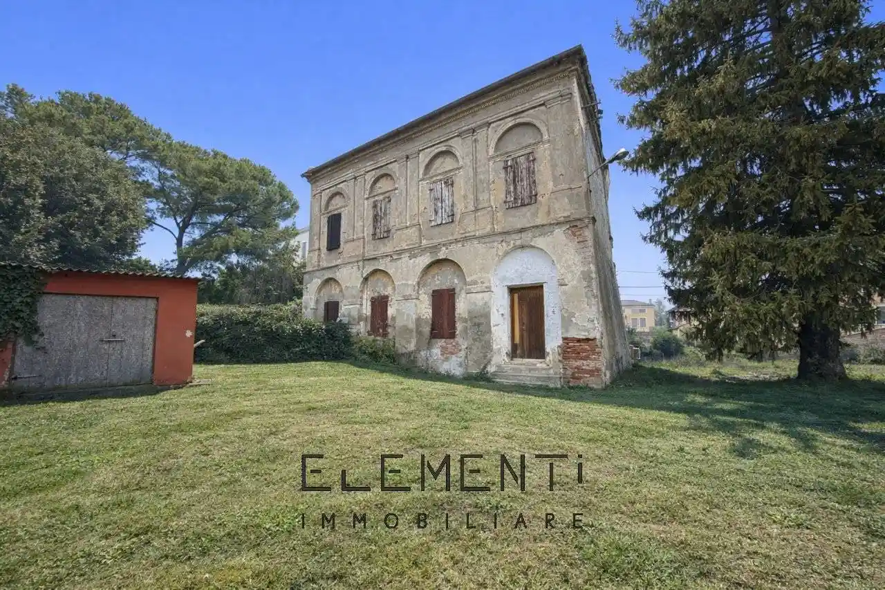 Rustico - Casale in vendita a Legnago