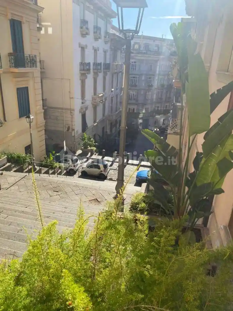 Appartamento in vendita a Napoli