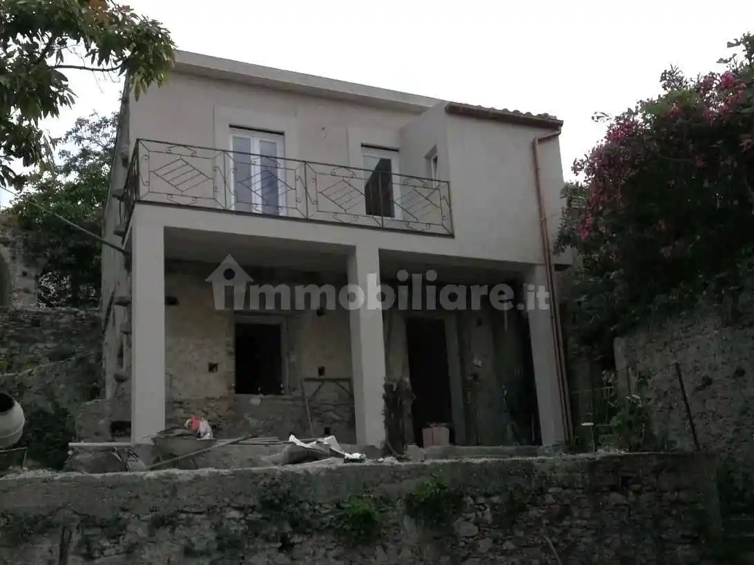 Casa indipendente in vendita a Rometta